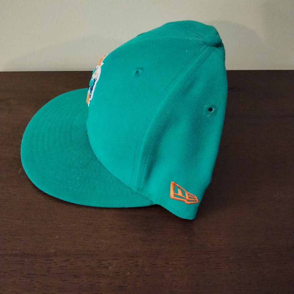 Hat - Picture 2 of 4